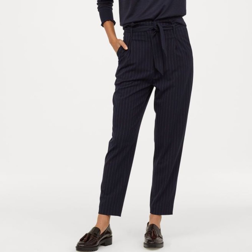 H&M Pinstripe Paperbag Pants (size 4)